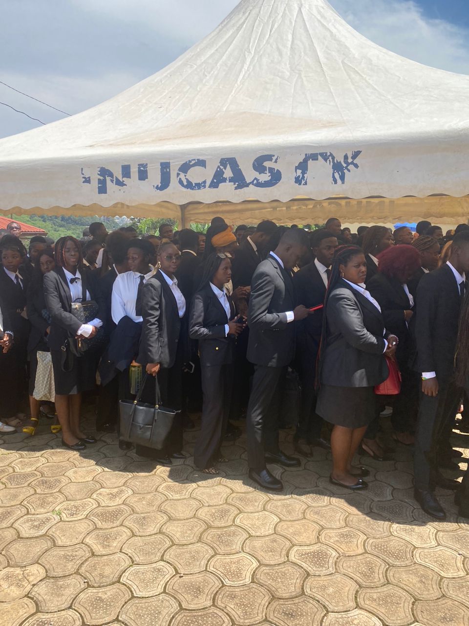 Lundi 10 Novembre 2025