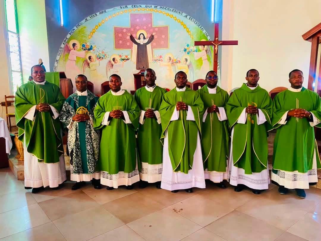 Nouveaux Prêtres et Diacres de l’Archidiocèse de Yaoundé